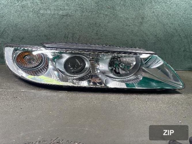 Hyundai Grandeur 2006 — фара правая