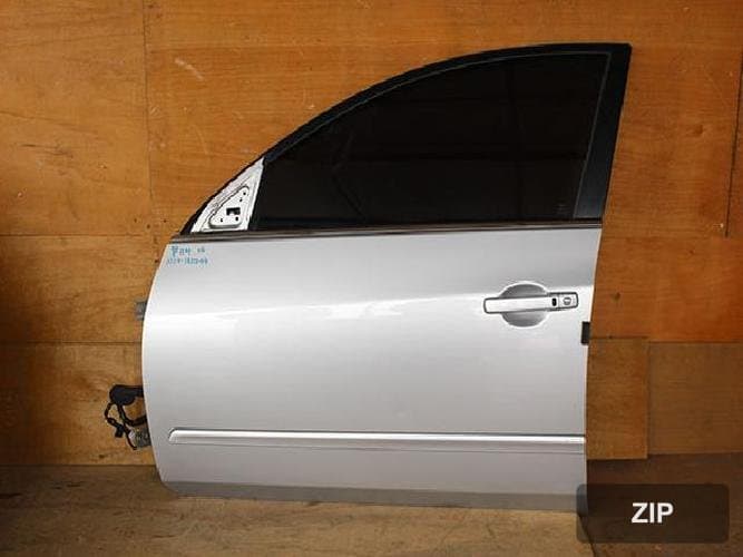 Nissan Altima 2009 — дверь передняя левая