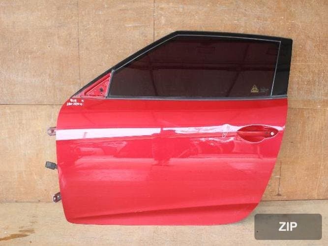 Hyundai Veloster 2012 — передняя дверь левая
