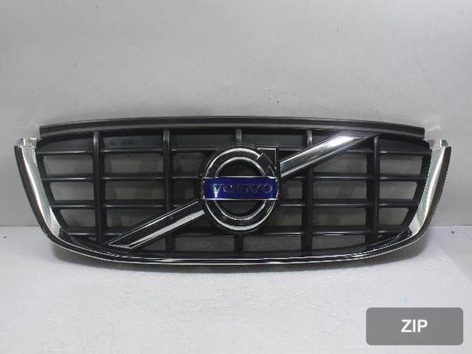 Volvo XC60 2011 — радиаторная решетка