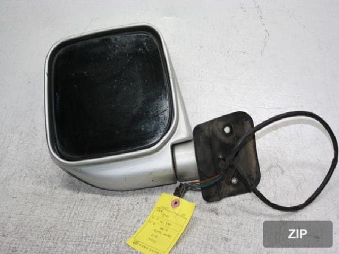 Hyundai Galloper 1992 — боковое зеркало правое