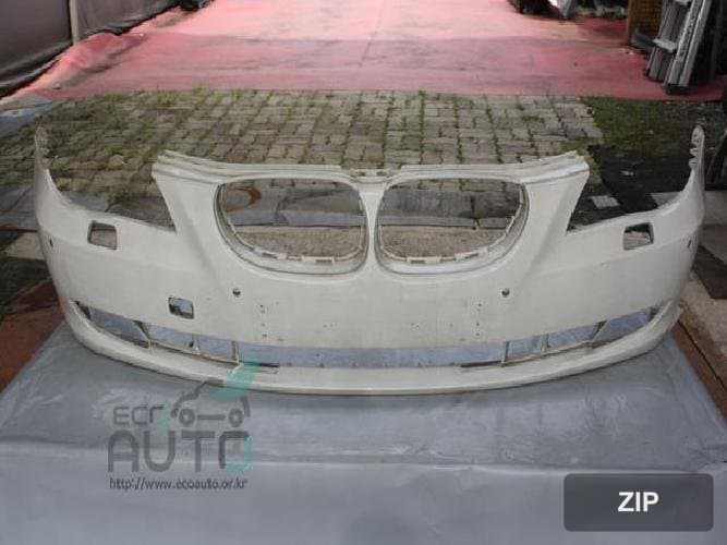 BMW 5 Series 2009 — бампер передний