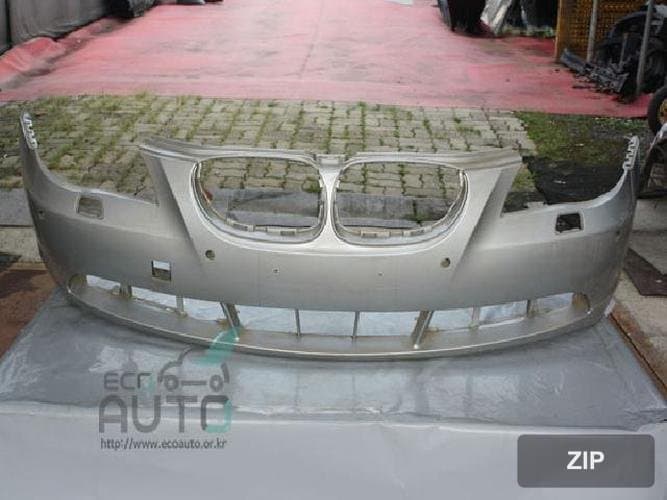 BMW 5 Series 2003 — передний бампер