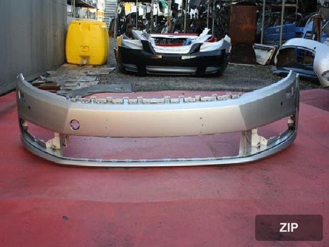 Volkswagen CC 2011 — передний бампер 3C8807212F