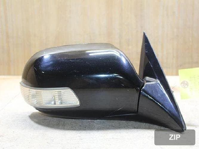 Hyundai Equus 2007 — зеркало боковое правое с LED сигналом