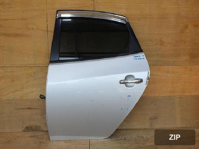 Hyundai Avante 2007 — дверь задняя левая