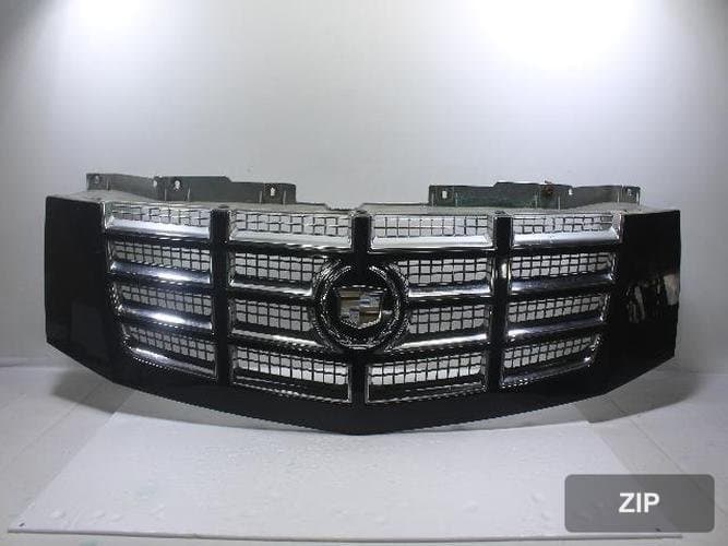Cadillac Escalade 2007 — решётка радиатора