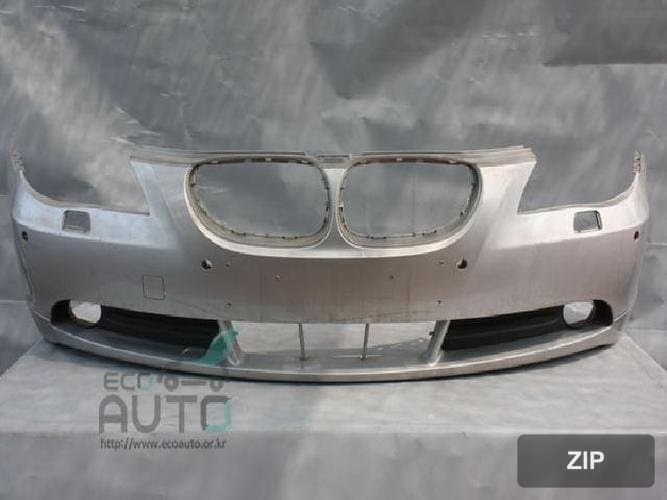 BMW 5 серия 2003 — передний бампер 51117033694
