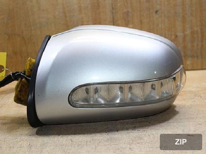 Mercedes-Benz S-Class 2005 — зеркало боковое левое A2208101716
