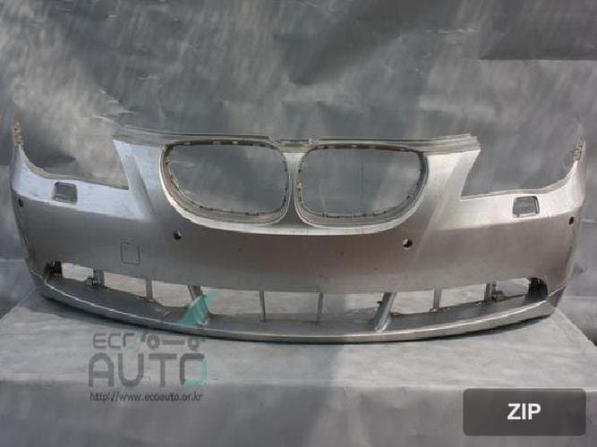 BMW 5 Series 2003 — передний бампер 51117033694