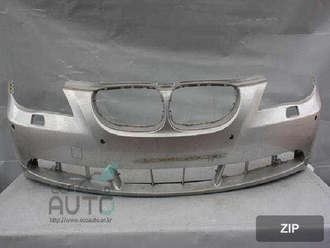 BMW 5 Series 2003 — передний бампер 51117033694