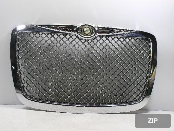 Chrysler 300 2007 — решётка радиатора