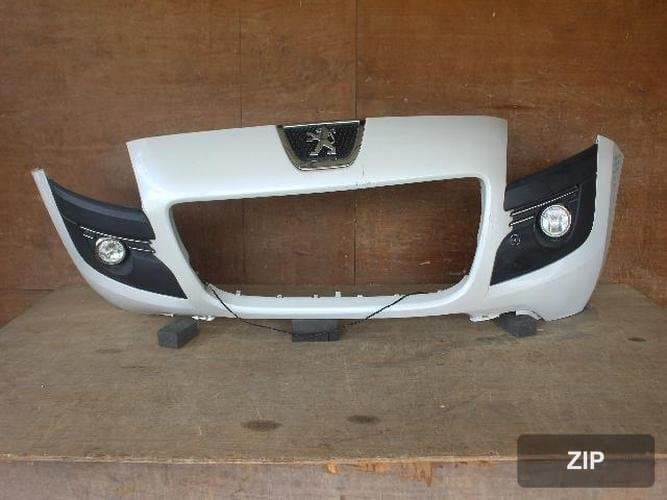 Peugeot 3008 2011 — передний бампер 9684345077