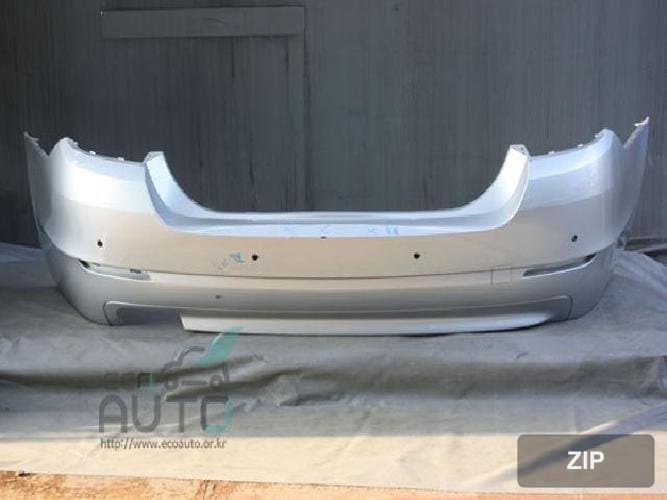 BMW 5 серия 2009 — задний бампер 51127184781