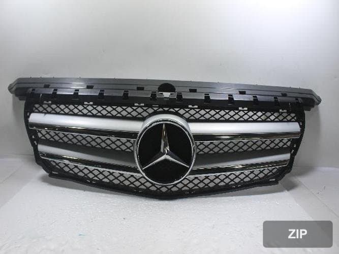 Mercedes-Benz B-Class 2013 — решётка радиатора
