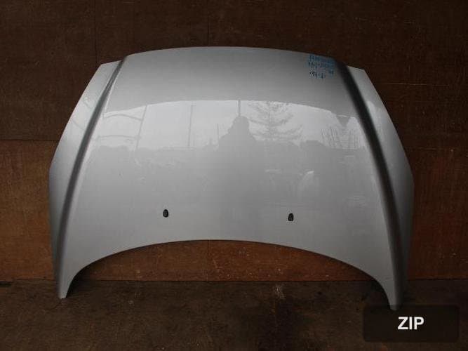 Peugeot 308 2009 — капот