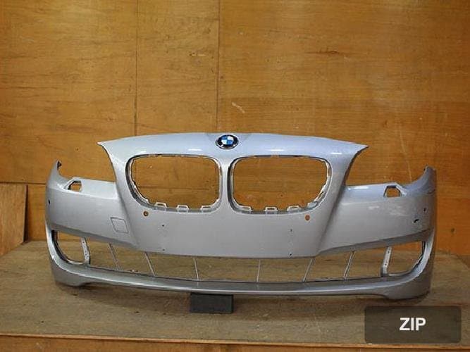 BMW 5 Series 2015 — передний бампер 51117200712