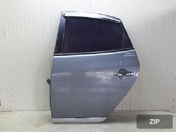 Hyundai Avante 2009 — задняя дверь левая
