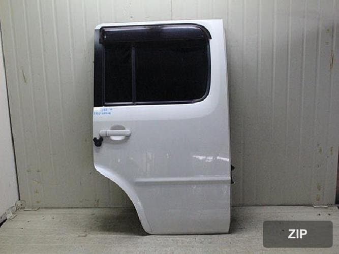 Nissan Cube 2006 — дверь задняя правая