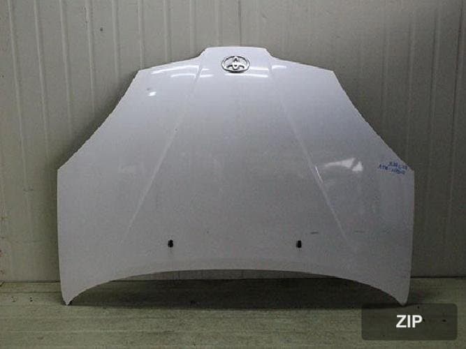 Toyota Prius 2002 — капот