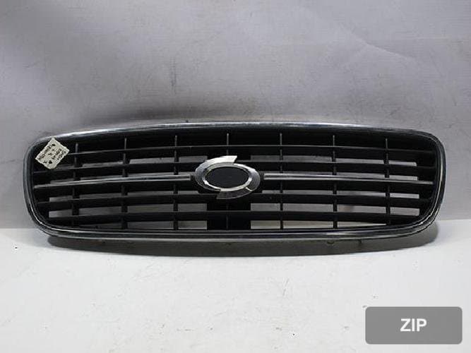 Renault SM5 2002 — решетка радиатора 86301-51700