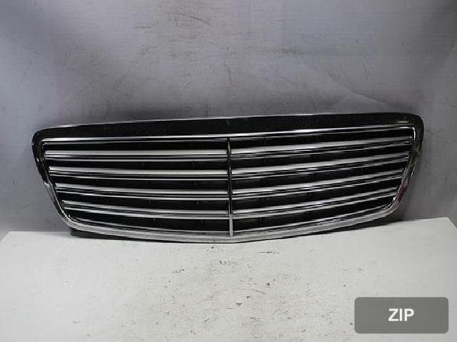 Mercedes-Benz S-Class 2002 — решетка радиатора A2208800383