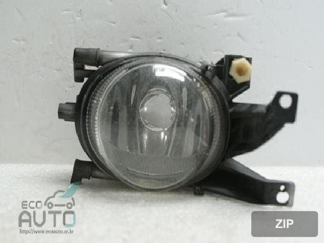 BMW 5 Series 2000 — противотуманная фара правая (пассажирская) 63176900222