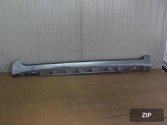 Audi A4 2006 — пороги правые 8E0853860