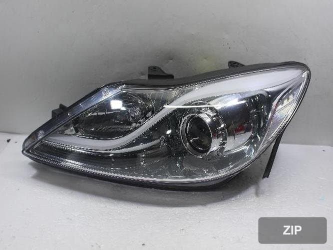 Hyundai Genesis 2013 — фара головного света левая