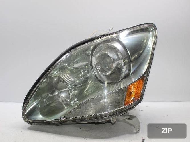 Lexus LS 2002 — фара левая