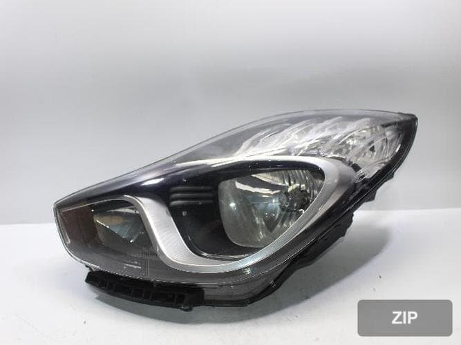 Hyundai i20 2010 — фара левая