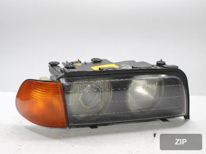 BMW 7-Series 2000 — фара правая 631283762709 0301043274