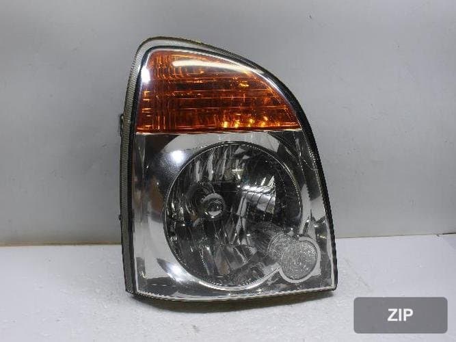 Hyundai Porter 2012 — фара головного света правая 92102 4F100