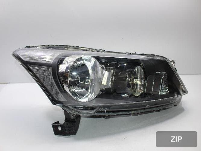 Honda Accord 2010 — фара правая (HID)