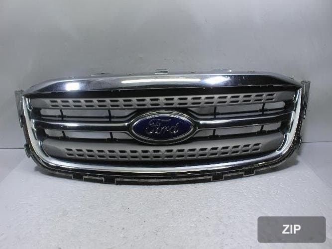 Ford Taurus 2011 — радиаторная решетка AG13-8150-B