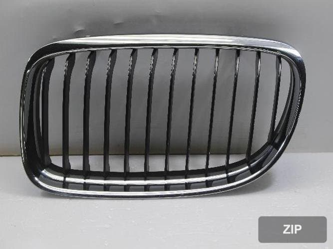 BMW 3 Series 2010 — решетка радиатора 51137201967