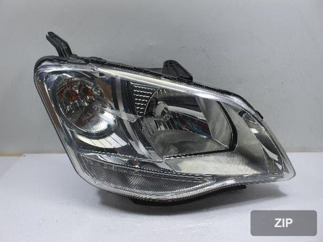 KG Mobility Korando 2012 — фара головного света правая