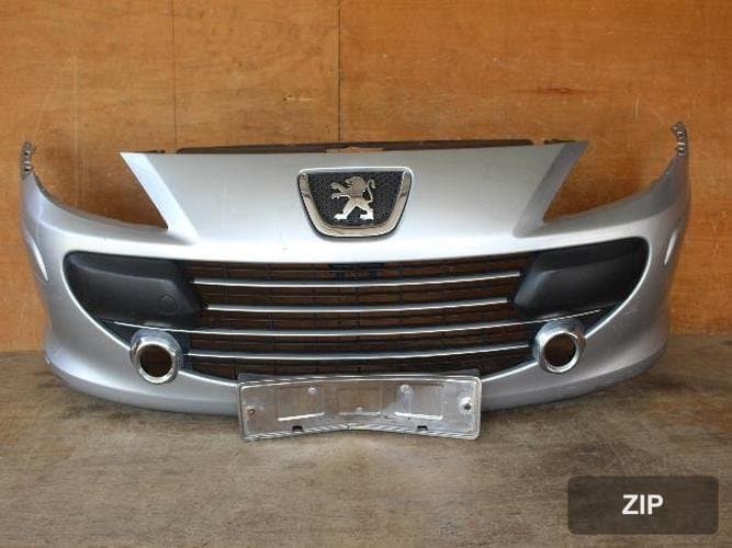 Peugeot 307 2007 — передний бампер 9653345477