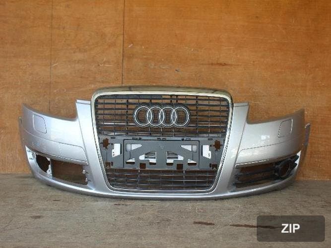 Audi A6 2009 — передний бампер 4F0807437E