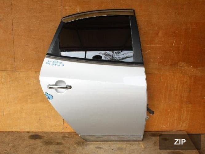 Hyundai Avante 2010 — дверь задняя правая