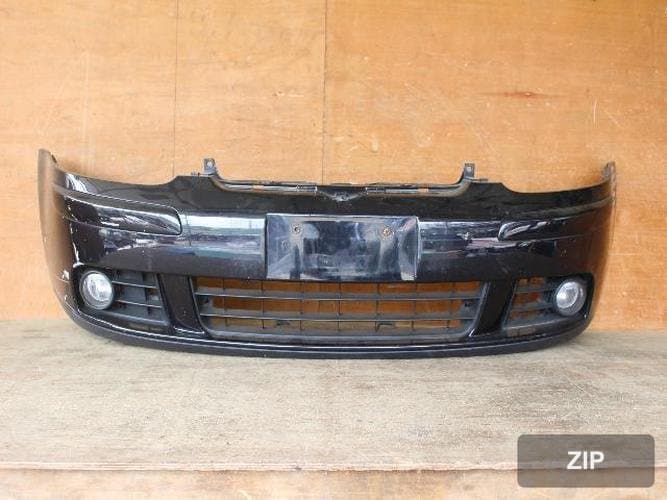 Volkswagen Golf 2008 — передний бампер 1K0 807 221 B
