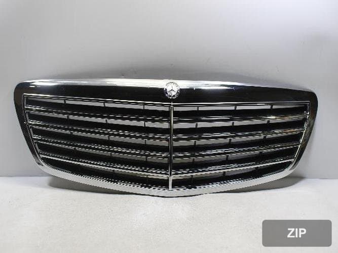 Mercedes-Benz S-Class 2006 — решетка радиатора 6