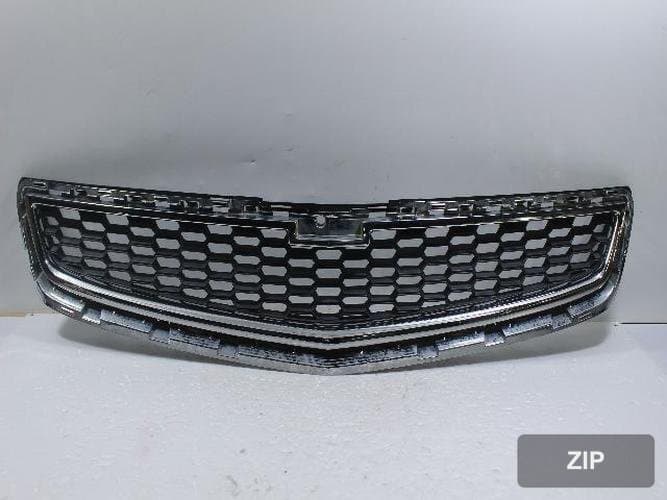 Chevrolet Malibu 2012 — решётка радиатора