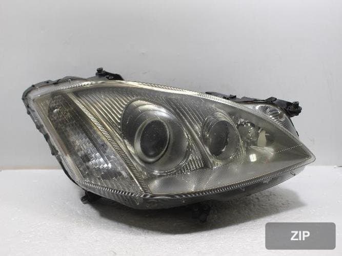 Mercedes-Benz S-Class W221 2006 — фара головного света правая HID