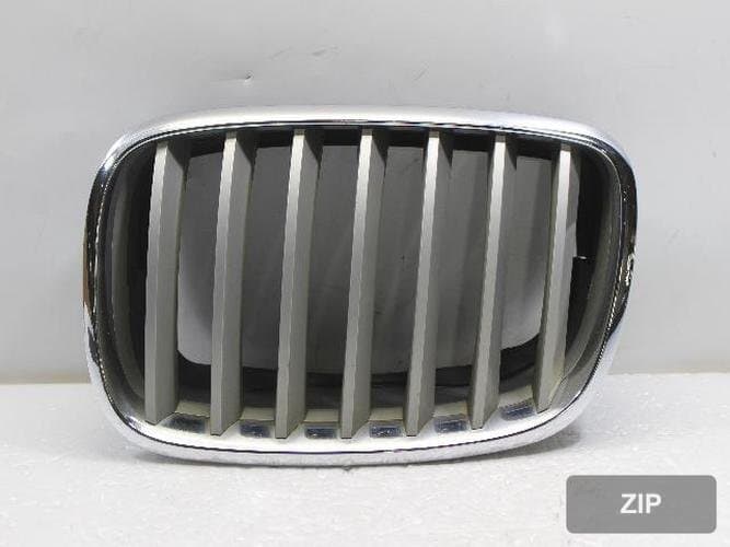BMW X-series 2007 — решетка радиатора 51137171395