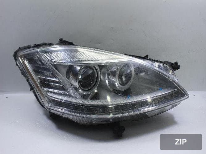 Mercedes-Benz S-Class W221 2006 — фара правая HID