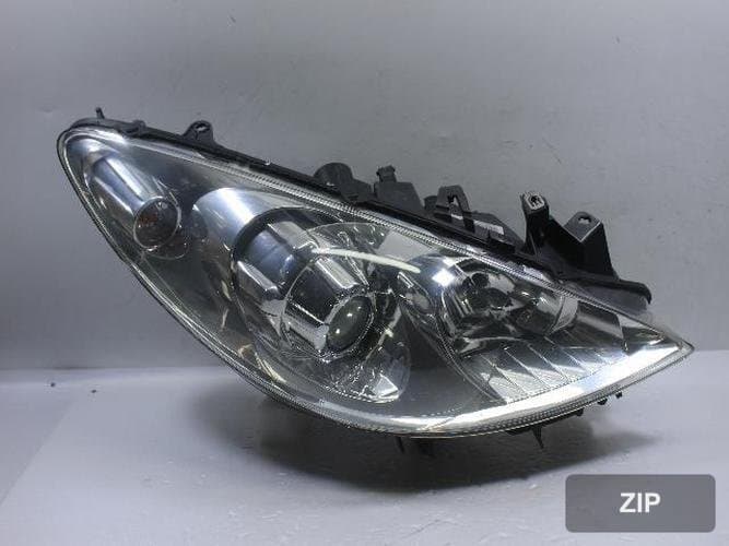 Peugeot 307 2007 — фара передняя правая
