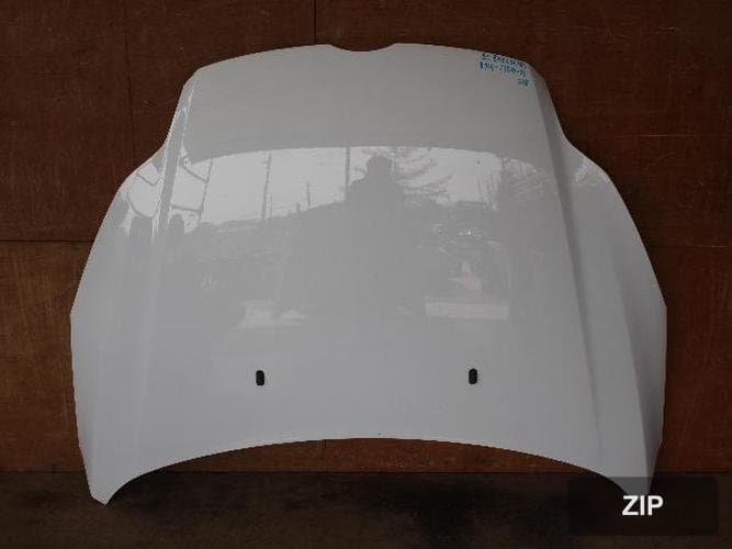 Ford Focus 2015 — капот 1