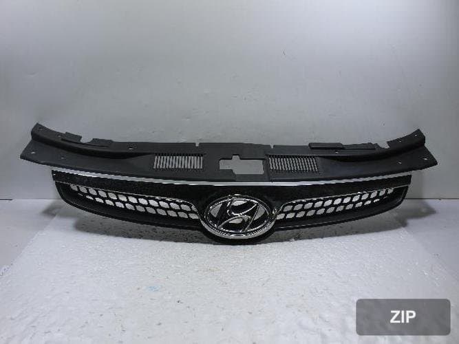 Hyundai i30 2009 — решётка радиатора 863512L000