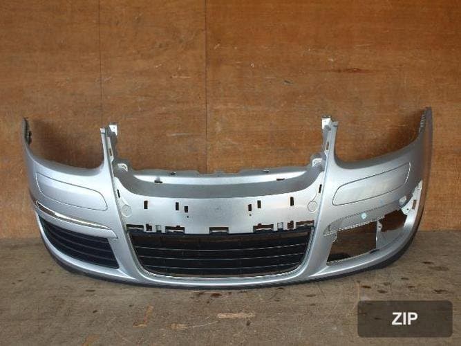 Volkswagen Jetta 2008 — бампер передний 1K0807221D